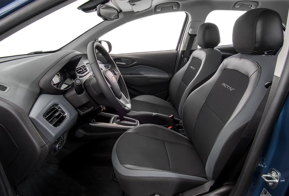 Interior - Onix Activ