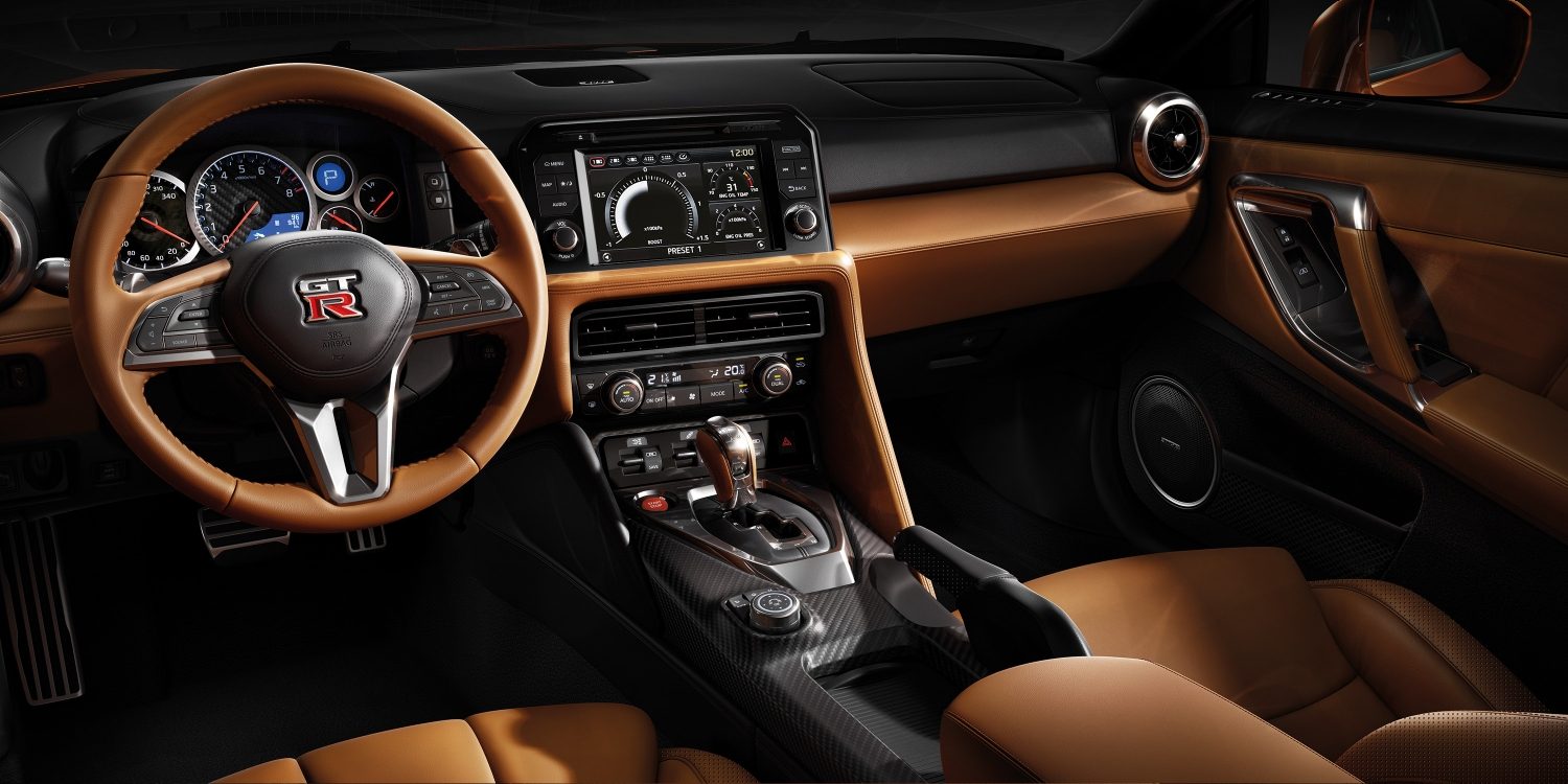 INTERIOR - GT-R